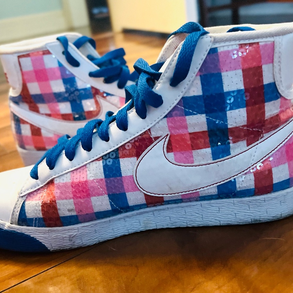 Nike Women's High-Top Sneakers in Blue, Pink, Red, White Plaid - Picture 2 of 16